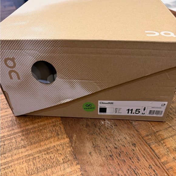 NIB Men’s Cloudtilt On Clouds shoes 11.5 - Picture 8 of 10